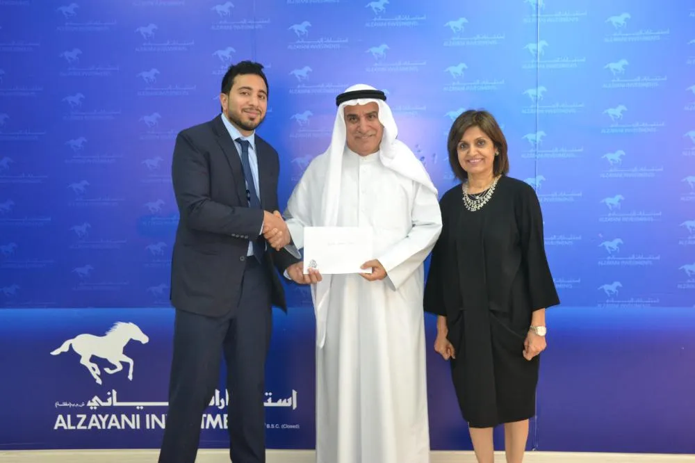 "Rashid Al Zayani" donates a wheelchair to the "Parents of the Disabled" society